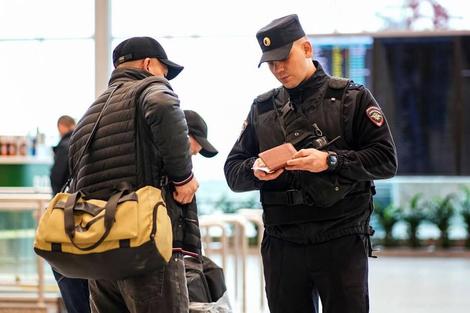 Россияга визасиз кириш қоидалари кучайтирилиши мумкин